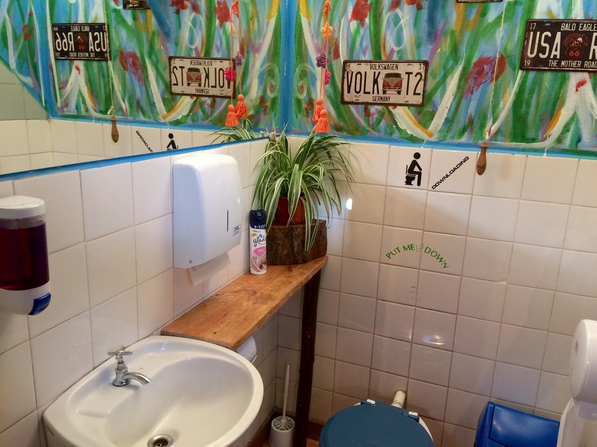 La Puerta Verde Hostel & Bar อูมาวากา ภายนอก รูปภาพ