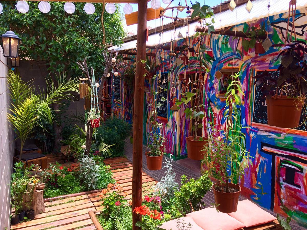 La Puerta Verde Hostel & Bar อูมาวากา ภายนอก รูปภาพ