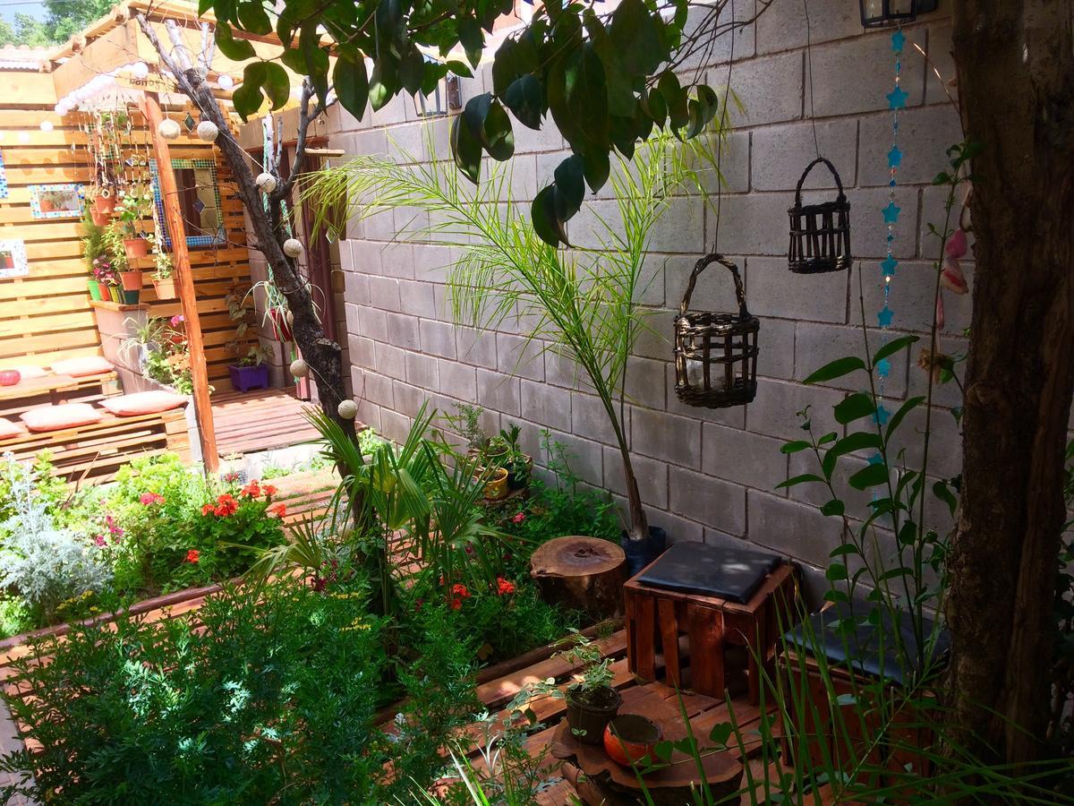 La Puerta Verde Hostel & Bar อูมาวากา ภายนอก รูปภาพ